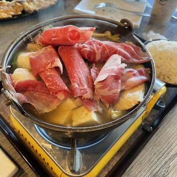 Looking For Chai Taiwanese Kitchen - Hot pot Beef with Satay Sauce Hot Pot - Taiwanese Near Me - Edmonds, Washington