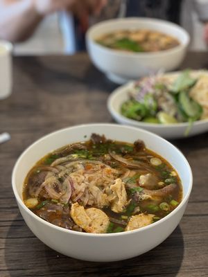 Bếp Nhà (Viet Kitchen) by null