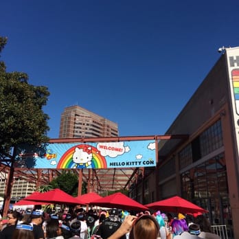 Hello Kitty Con - Festivals Near Me - Los Angeles, California