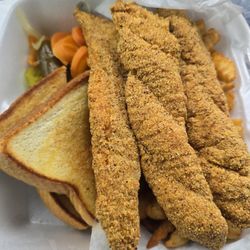 Ronnie's Catfish & More - Catfish, fries, toast, hot carrots/jalepenos.