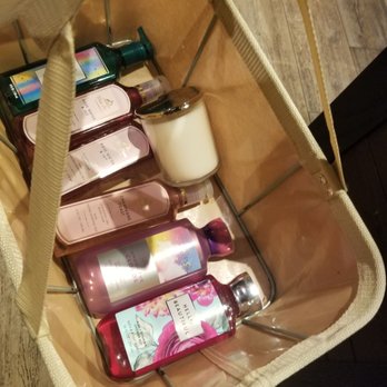 Bath & Body Works - Cosmetics & Beauty Supply Near Me - San Diego, California Bath & Body Works - Cosmetics & Beauty Supply Near Me - San Diego, California