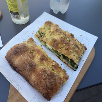 Grano13 - Stromboli - Pizza Near Me - Lido di Ostia, RM Grano13 - Stromboli - Pizza Near Me - Lido di Ostia, RM