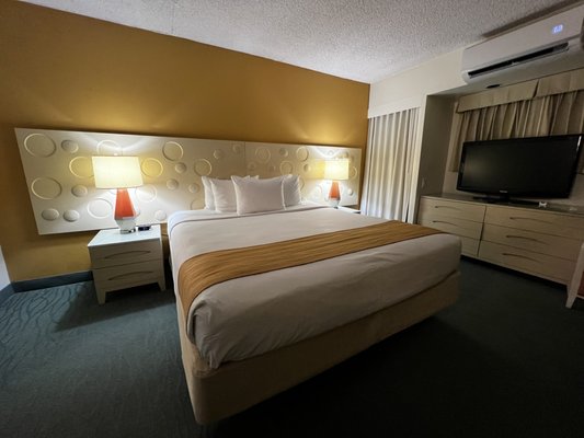 Coconut Waikiki Hotel by null
