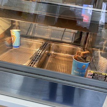 Auntie Anne's - Slim pickin's - Fast Food Near Me - New York, New York