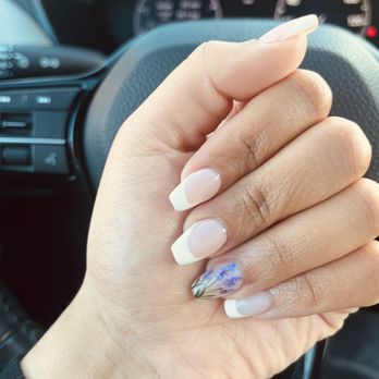 The 10 Tiny Canvases - Nail Technicians Near Me - San Diego, California