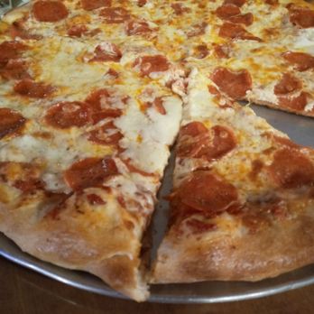 Vitorino's Italian Restaurant - Pepperoni pizza - Italian Near Me - Loudon, Tennessee Vitorino's Italian Restaurant - Pepperoni pizza - Italian Near Me - Loudon, Tennessee