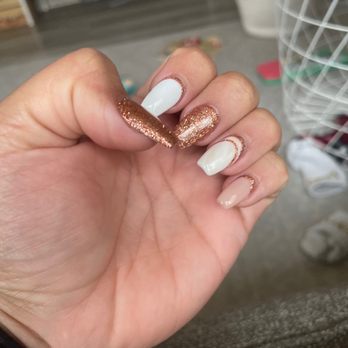 Botanic Nails - Nails - Nail Salons Near Me - Redlands, California