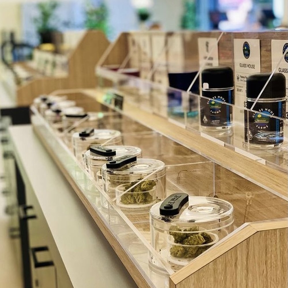 Illa Canna - Cannabis Dispensaries Near Me - Los Angeles, California Illa Canna - Cannabis Dispensaries Near Me - Los Angeles, California