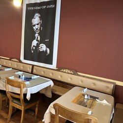 Amir's Shish Kebob - Inside....