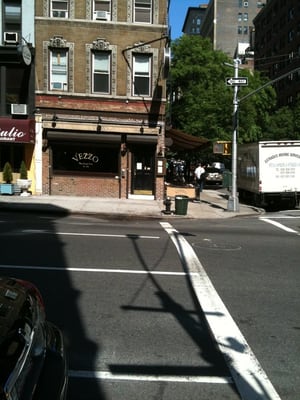 Vezzo NYC Thin Crust Pizza by null