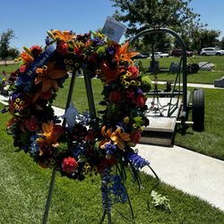 Manteca Floral - Funeral wreath arrangement