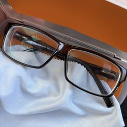 New glasses ready the same day in about an hour!