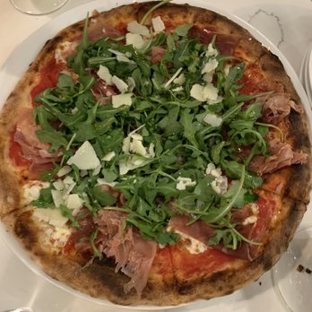 Madison Wine & Tap - Pizza with prosciutto and arugula - Wine Bars Near Me - Madison, New Jersey Madison Wine & Tap - Pizza with prosciutto and arugula - Wine Bars Near Me - Madison, New Jersey