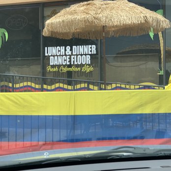 Las Palmas Rest - Front of restaurant - Colombian Near Me - Addison, Texas Las Palmas Rest - Front of restaurant - Colombian Near Me - Addison, Texas