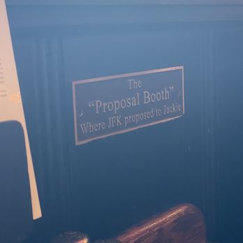 Martin's Tavern - Proposal booth - Breakfast & Brunch Near Me - Washington, DC, District of Columbia Martin's Tavern - Proposal booth - Breakfast & Brunch Near Me - Washington, DC, District of Columbia