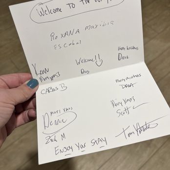 The Waypoint - A welcome card signed by all of the staff???? Wow now that's a nice touch! - Vacation Rentals Near Me - Rehoboth Beach, Delaware