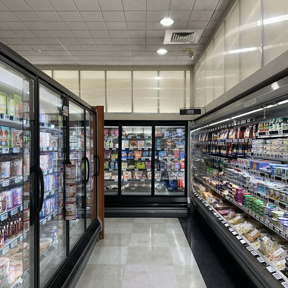 Straub's Fine Grocers - Grocery Near Me - Webster Groves, Missouri Straub's Fine Grocers - Grocery Near Me - Webster Groves, Missouri
