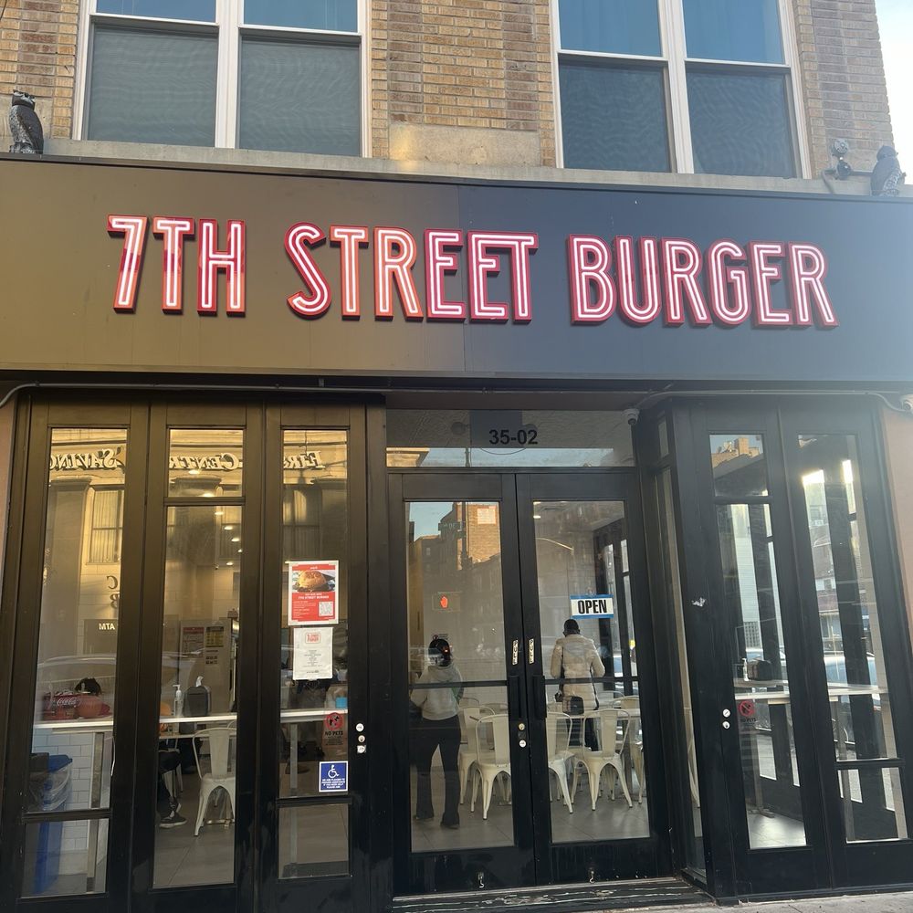 7th Street Burger Astoria - Burgers Near Me - City, New York 7th Street Burger Astoria - Burgers Near Me - City, New York