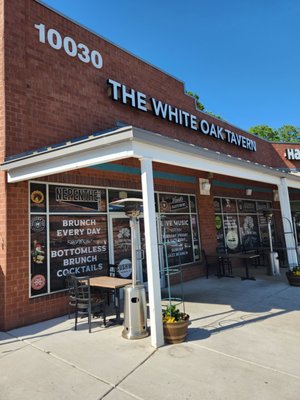 The White Oak Tavern by null