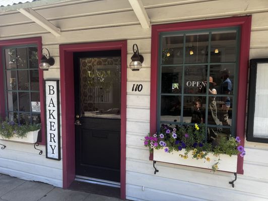 Panadería Matilija by null