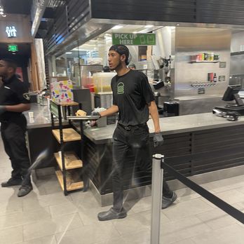 Shake Shack 6201 Hollywood - Hollywood & Gower - Two servers who fought over adding a hot dog to my order - Burgers Near Me - Los Angeles, California Shake Shack 6201 Hollywood - Hollywood & Gower - Two servers who fought over adding a hot dog to my order - Burgers Near Me - Los Angeles, California