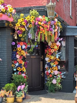 The Little Gay Pub by null