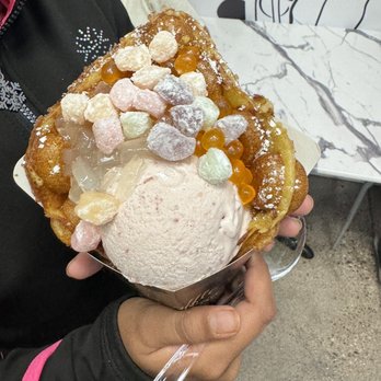 Waffle Bar - Boba Waffle - Waffles Near Me - Minneapolis, Minnesota