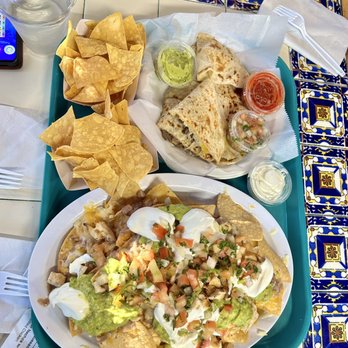 El Super Burrito - super nachos, steak quesadilla - Mexican Near Me - Millbrae, California El Super Burrito - super nachos, steak quesadilla - Mexican Near Me - Millbrae, California