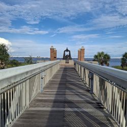 Hawkshaw Lagoon Memorial Park