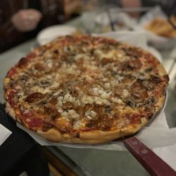 Victor Village Inn Featuring TK'S Pizza