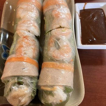 Elephant Thai Cuisine - A6 Spring Rolls ($8.95) - Salad Near Me - Maplewood, Minnesota Elephant Thai Cuisine - A6 Spring Rolls ($8.95) - Salad Near Me - Maplewood, Minnesota