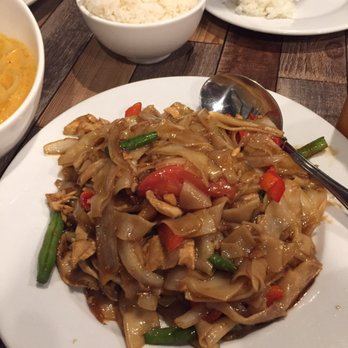 Cha Thai - Drunken noodle with chicken - Thai Near Me - Rancho Cordova, California Cha Thai - Drunken noodle with chicken - Thai Near Me - Rancho Cordova, California