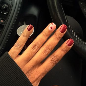 Pearl Nails - Nail Salons Near Me - Chicago, Illinois
