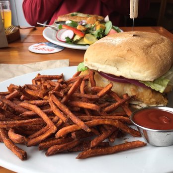 Buoy Beer - Sweet potato fries and lightly breaded fish - Brewpubs Near Me - Astoria, Oregon