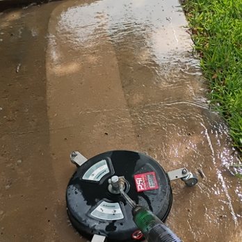 Clean Blast Driveway - Surface Cleaning. Pressure washing service in Red Oaks Subdivision in Cedar Park, Tx. - Pressure Washers Near Me - Cedar Park, Texas