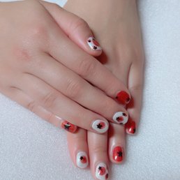 Tomato nails!