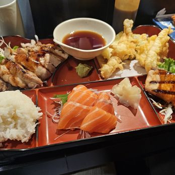 Izakaya - Salmon Sashimi Bento Box - Japanese Near Me - San Jose, California Izakaya - Salmon Sashimi Bento Box - Japanese Near Me - San Jose, California