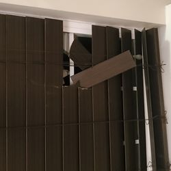 American Furniture Design Cnm - Damage caused by the delivery crew when I purchased my furniture from American Furniture Design of Springfield.