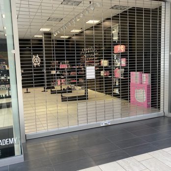 MOXLA - Place is closed and forgot our appointment - Makeup Artists Near Me - Montclair, California MOXLA - Place is closed and forgot our appointment - Makeup Artists Near Me - Montclair, California
