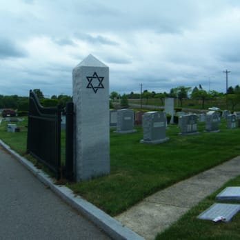 Lincoln Park Cemetery - Entrance - Funeral Services & Cemeteries Near Me - Warwick, Rhode Island
