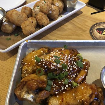 Twin Peaks - Thai wings and cheese bites - Sports Bars Near Me - Irving, Texas