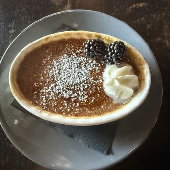 Macallans Public House - Crème berry brûlée - Irish Pub Near Me - Brea, California