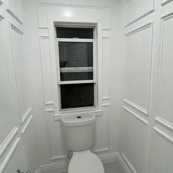 Zavala Builds - a toilet in a small bathroom - General Contractors Near Me Zavala Builds - a toilet in a small bathroom - General Contractors Near Me