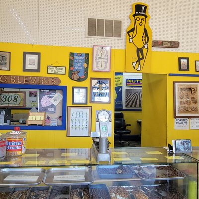 Planters Retail Store