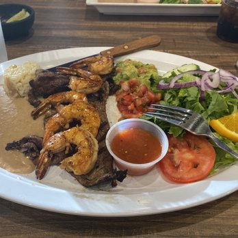 El Capi - Carne Asada Con Camarones quite tasty - Seafood Near Me - Arbuckle, California El Capi - Carne Asada Con Camarones quite tasty - Seafood Near Me - Arbuckle, California
