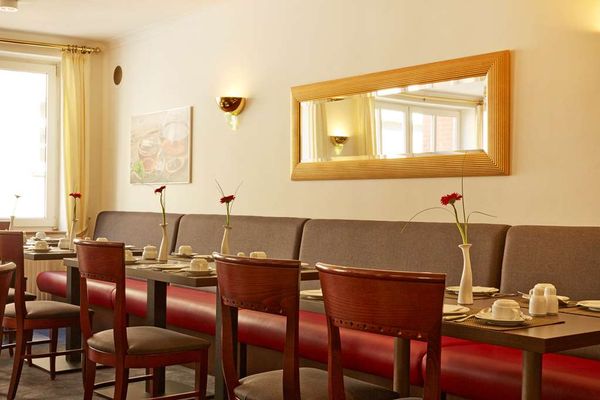 H+ Hotel Stade Herzog Widukind by null