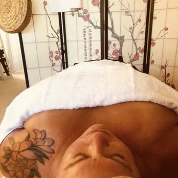 Oceana Glam - Facials, Skincare treatments - Hair Salons Near Me - Huntington Beach, California Oceana Glam - Facials, Skincare treatments - Hair Salons Near Me - Huntington Beach, California
