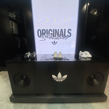 adidas Flagship Store London - Sports Wear Near Me - London, XGL adidas Flagship Store London - Sports Wear Near Me - London, XGL