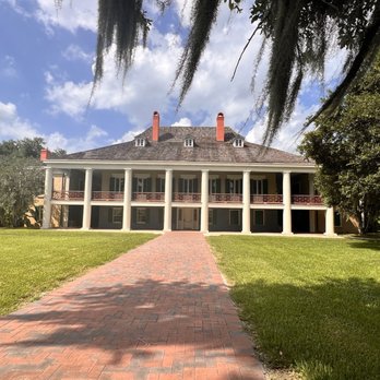 Destrehan Plantation - Landmarks & Historical Buildings Near Me - Destrehan, Louisiana