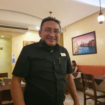 Osteria Piccoli - Our fantastic Waiter Pablo - Pizza Near Me - Merida, YUC Osteria Piccoli - Our fantastic Waiter Pablo - Pizza Near Me - Merida, YUC